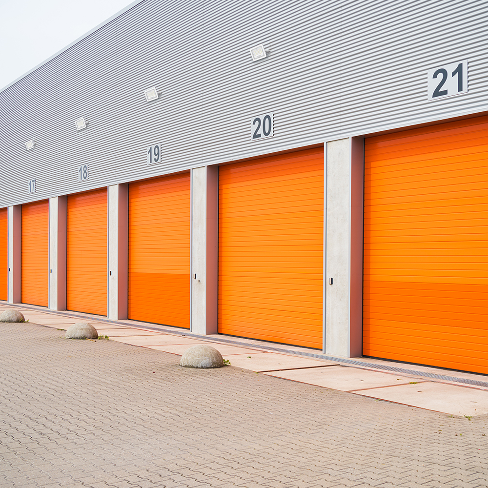 Garage lighting with LED floodlights